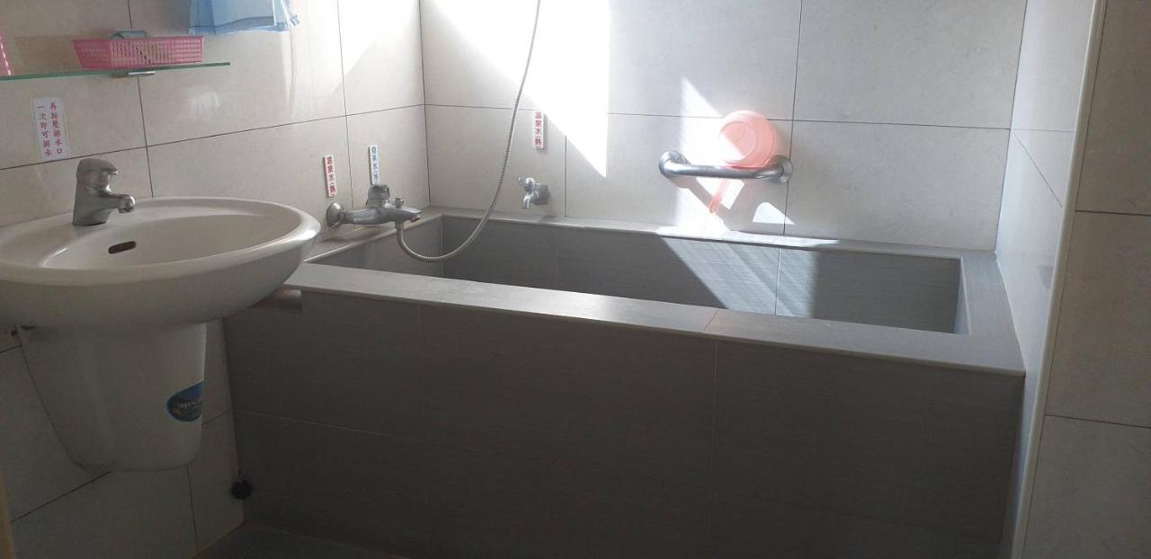 Jin Ge Hot Spring Hotel Jiaoxi Eksteriør billede